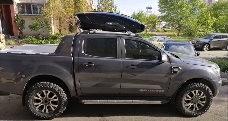 Ford Ranger Truck with Thule XT M. Welwyn Roofbox Hire